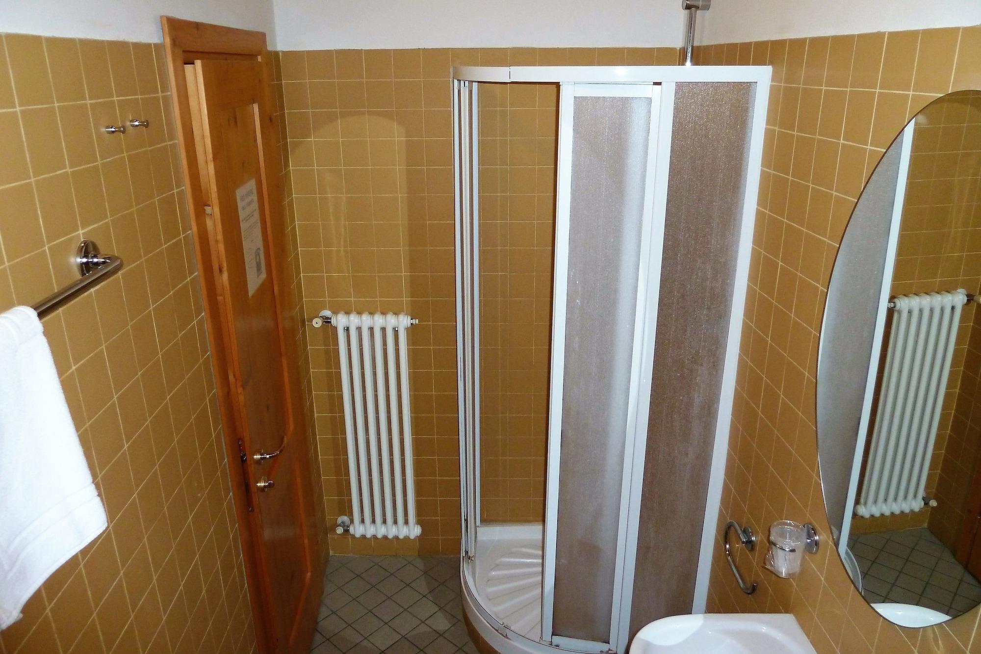 Hotel Tre Ceri 구비오 외부 사진